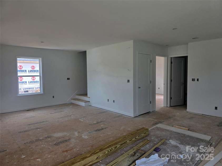 200 Center Street, Hildebran, NC 28637.  MLS# CAR4252866, YatesRealty ID 9184. 