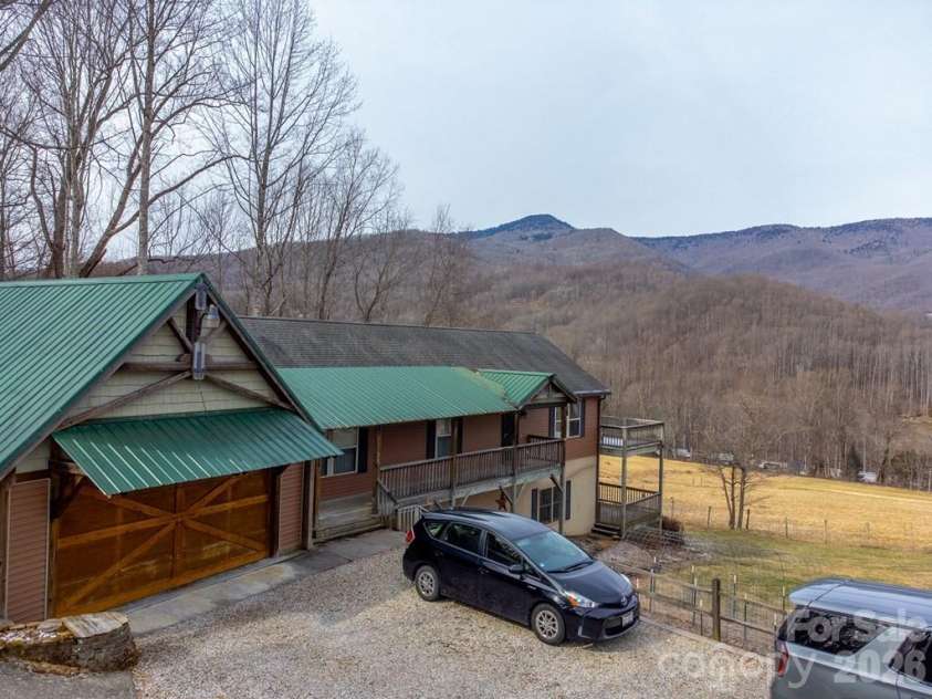 262 Sams Trail, Waynesville, NC 28786.  MLS# CAR4336440, YatesRealty ID 9184. 