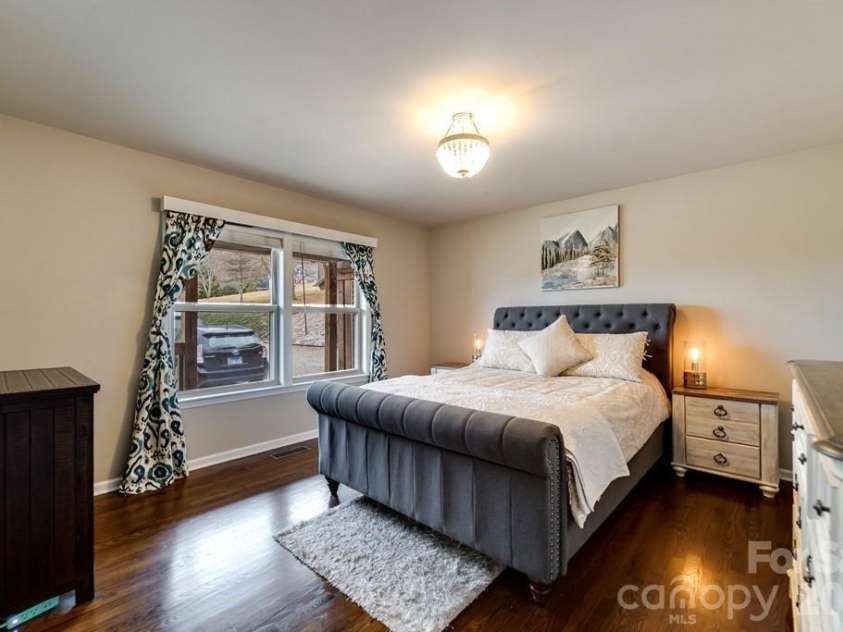 262 Sams Trail, Waynesville, NC 28786.  MLS# CAR4336440, YatesRealty ID 9184. 
