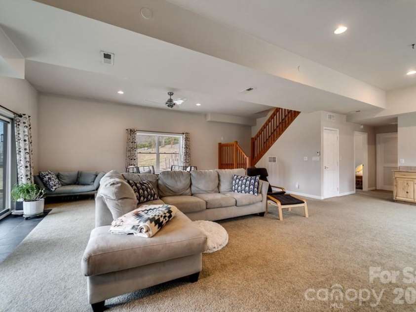 262 Sams Trail, Waynesville, NC 28786.  MLS# CAR4336440, YatesRealty ID 9184. 