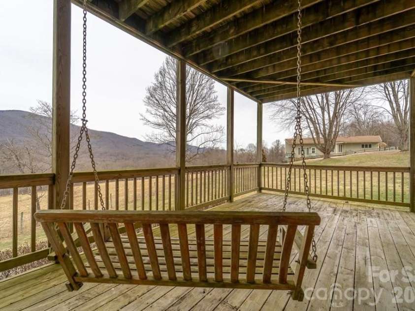 262 Sams Trail, Waynesville, NC 28786.  MLS# CAR4336440, YatesRealty ID 9184. 