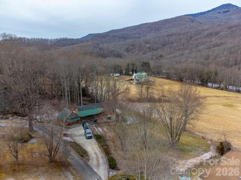 262 Sams Trail, Waynesville, NC 28786.  MLS# CAR4336440, YatesRealty ID 9184. 