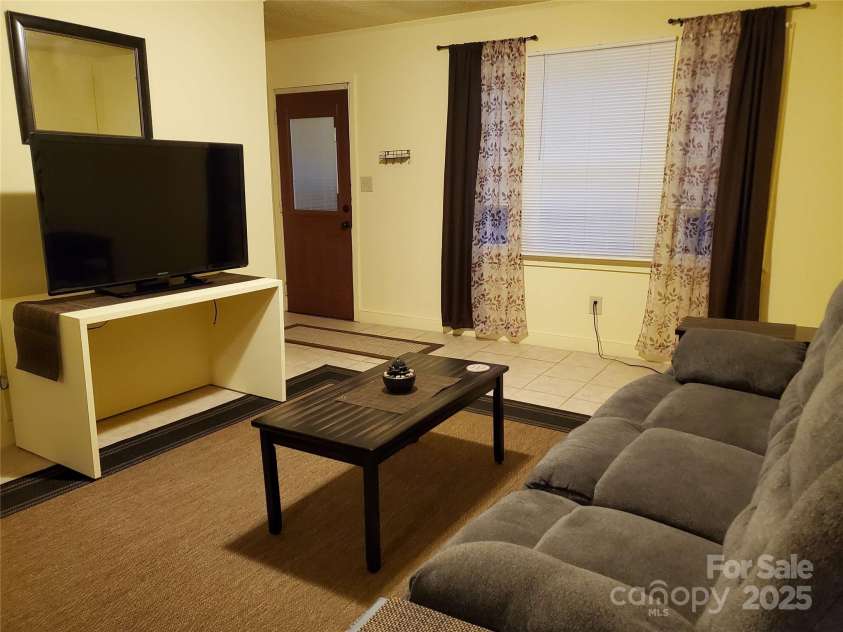 165 Gaddy Court, Sumter, SC 29150.  MLS# CAR4253007, YatesRealty ID 9185. 