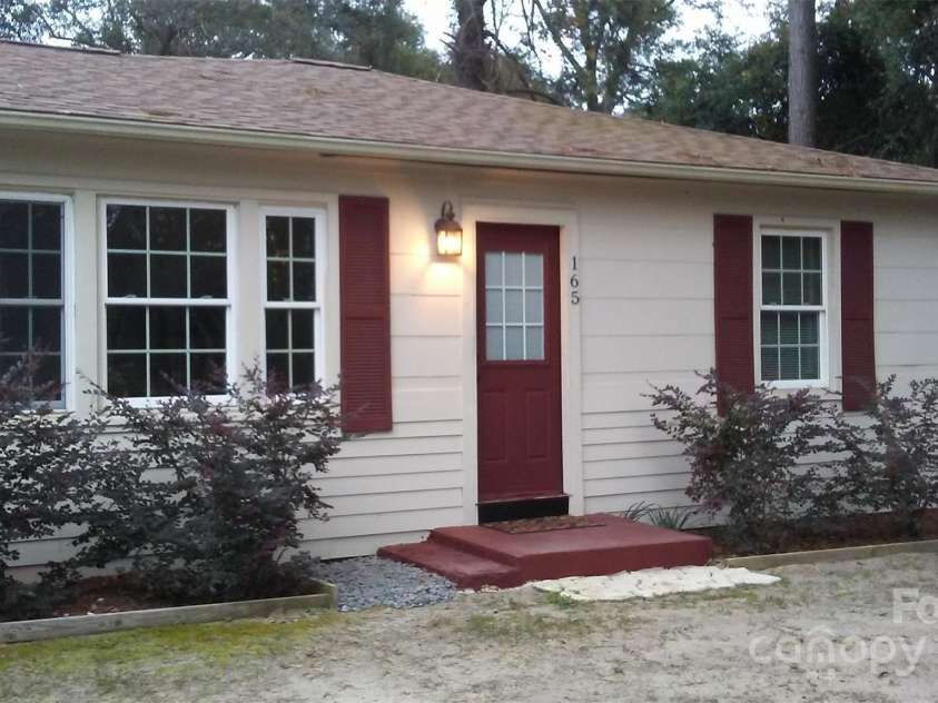 165 Gaddy Court, Sumter, SC 29150.  MLS# CAR4253007, YatesRealty ID 9185. 