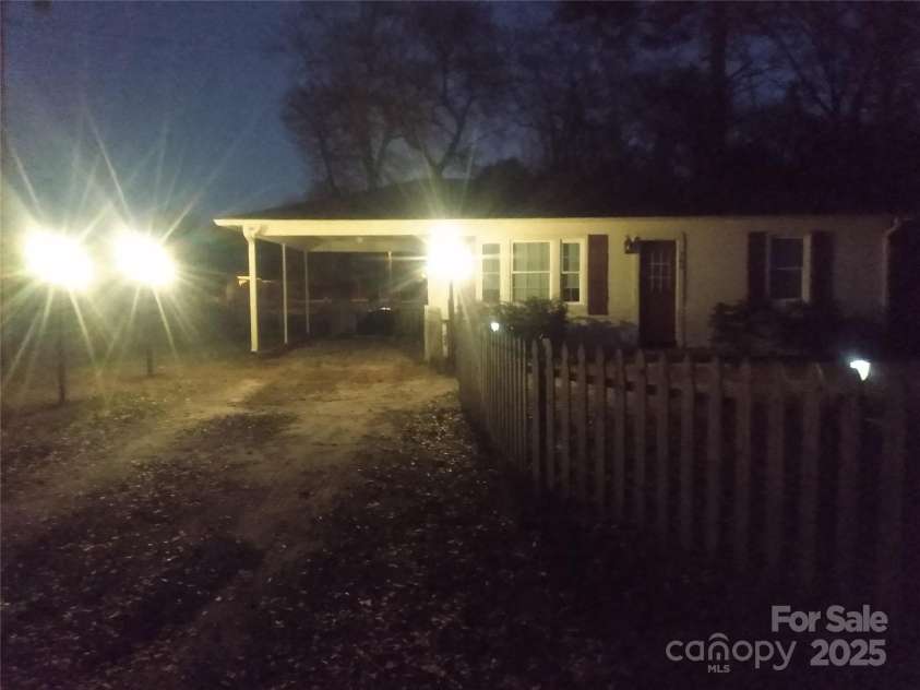 165 Gaddy Court, Sumter, SC 29150.  MLS# CAR4253007, YatesRealty ID 9185. 