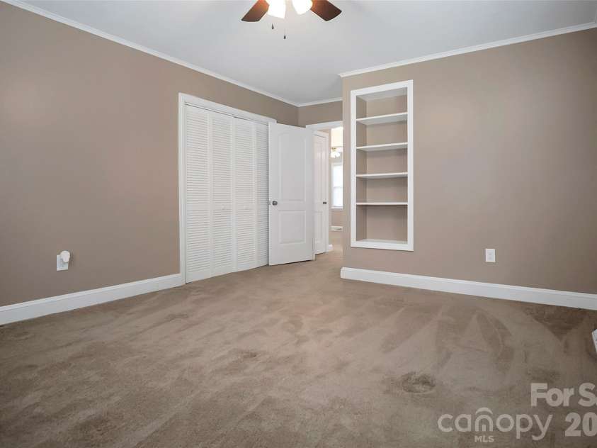 2108 Twin Avenue, Gastonia, NC 28052.  MLS# CAR4352379, YatesRealty ID 9185. 