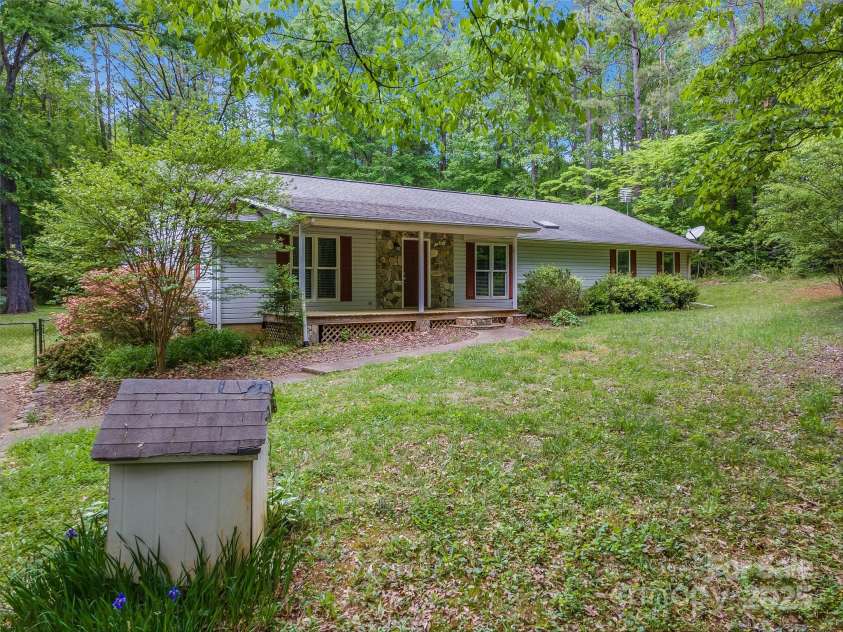 231 Stockwood Drive, Stanley, NC 28164.  MLS# CAR4252863, YatesRealty ID 9186. 