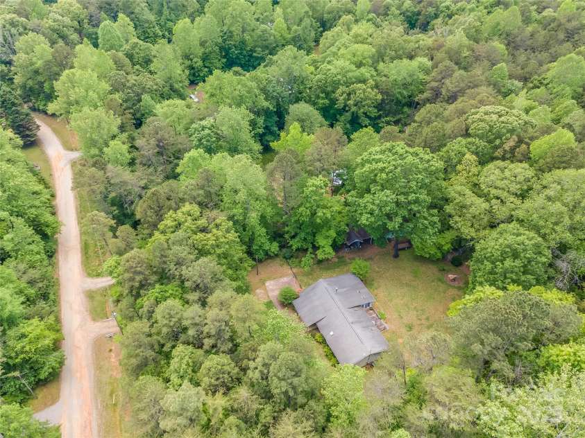 231 Stockwood Drive, Stanley, NC 28164.  MLS# CAR4252863, YatesRealty ID 9186. 