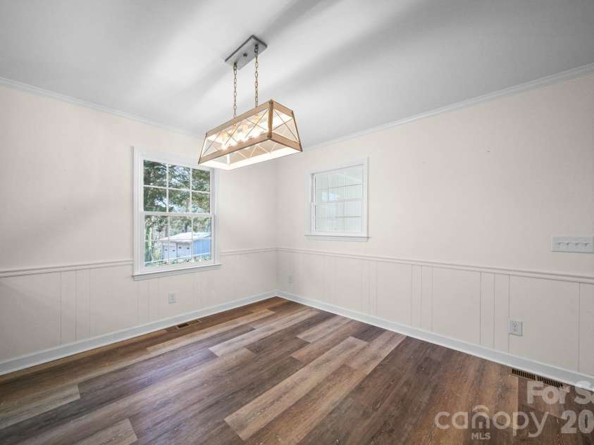 4775 US Highway 601 Highway, Concord, NC 28025.  MLS# CAR4337711, YatesRealty ID 9186. Breakfast/Dining