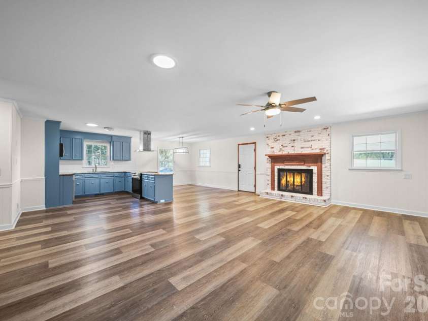 4775 US Highway 601 Highway, Concord, NC 28025.  MLS# CAR4337711, YatesRealty ID 9186. Spacious & open floorplan viewed from area of front entry.