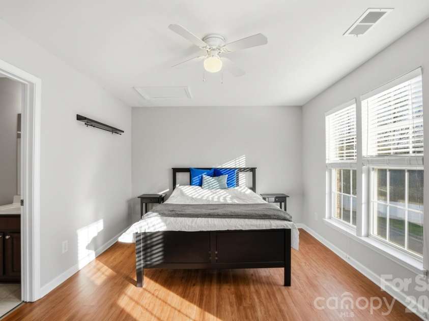 4723 Forestridge Commons Drive, Charlotte, NC 28269.  MLS# CAR4354187, YatesRealty ID 9187. Bedroom