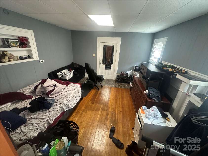 2511 Chapel Hill Road, Durham, NC 27707.  MLS# CAR4252814, YatesRealty ID 9188. 