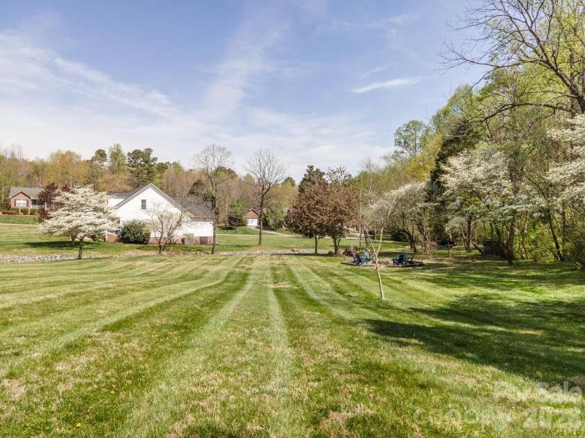 408 Mooreland Drive, Conover, NC 28613.  MLS# CAR4358662, YatesRealty ID 9188. 