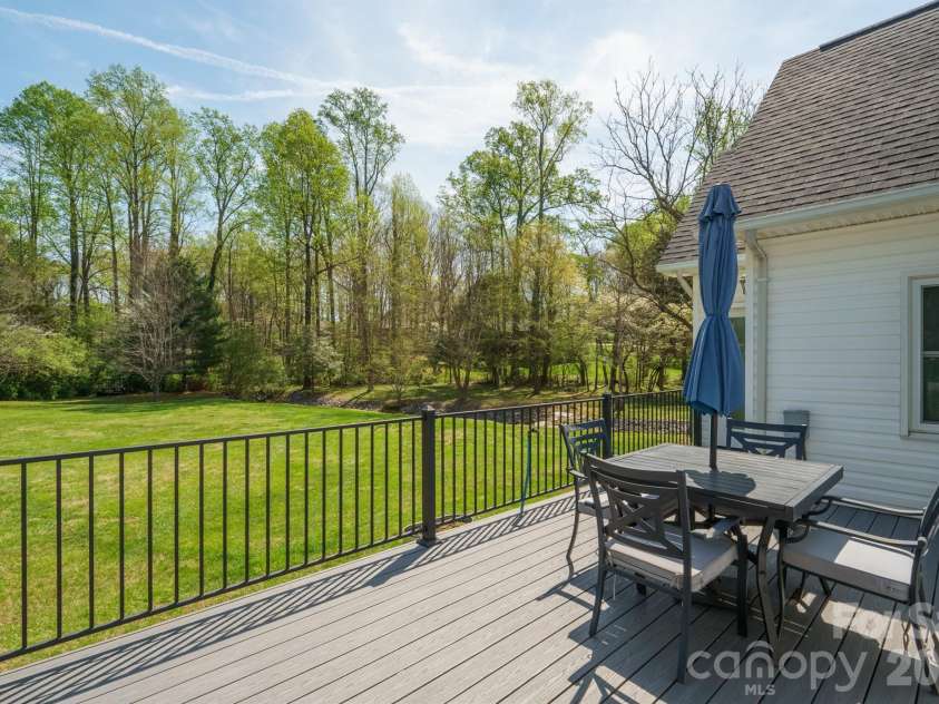408 Mooreland Drive, Conover, NC 28613.  MLS# CAR4358662, YatesRealty ID 9188. 