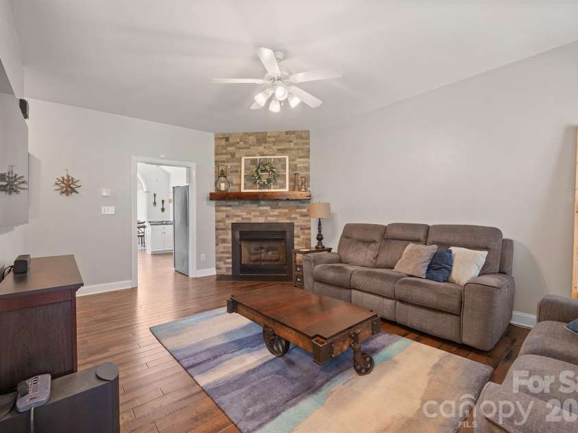 408 Mooreland Drive, Conover, NC 28613.  MLS# CAR4358662, YatesRealty ID 9188. 