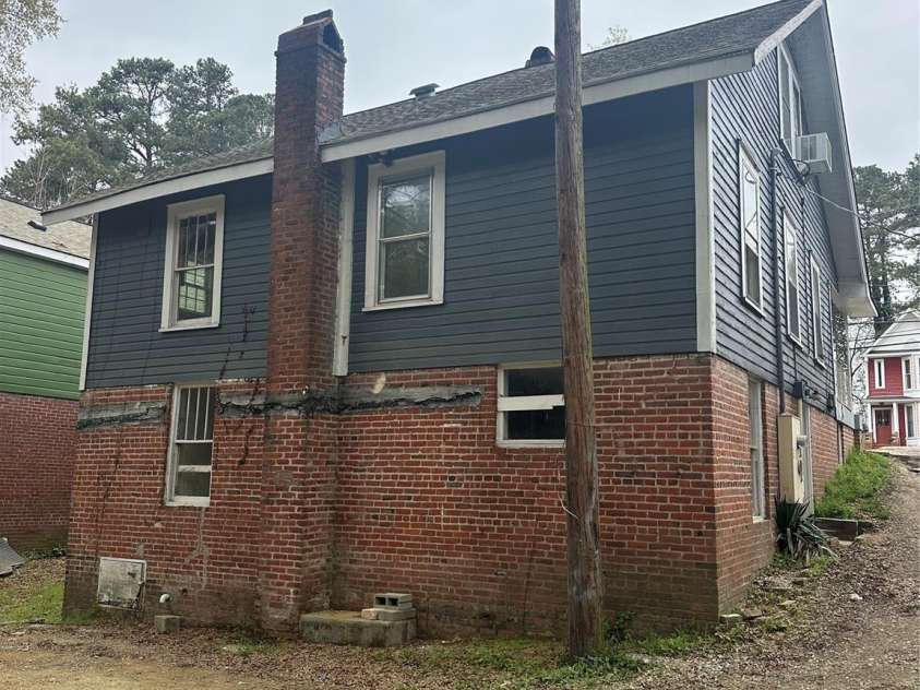 2503 Chapel Hill Road, Durham, NC 27707.  MLS# CAR4250057, YatesRealty ID 9189. 