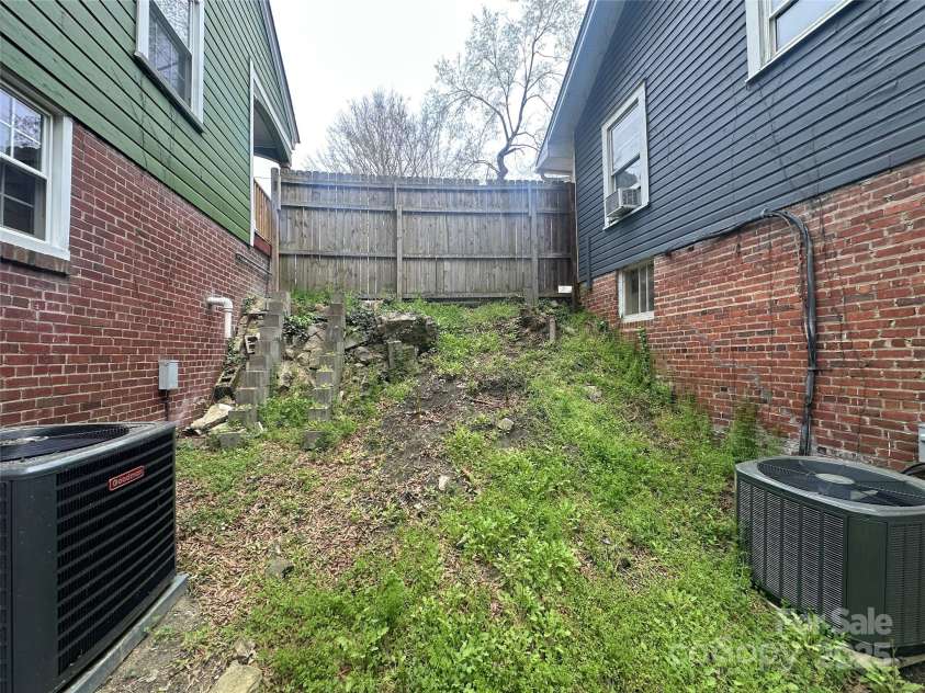 2503 Chapel Hill Road, Durham, NC 27707.  MLS# CAR4250057, YatesRealty ID 9189. 