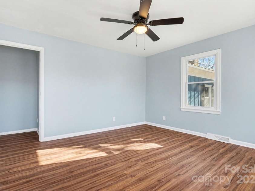 1320 Kings Circle, Shelby, NC 28150.  MLS# CAR4331877, YatesRealty ID 919. 