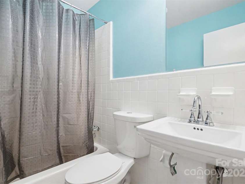 1320 Kings Circle, Shelby, NC 28150.  MLS# CAR4331877, YatesRealty ID 919. 