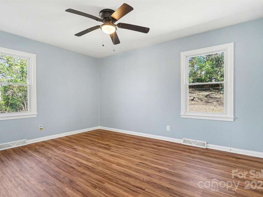 1320 Kings Circle, Shelby, NC 28150.  MLS# CAR4331877, YatesRealty ID 919. 