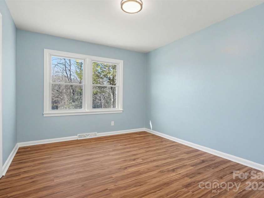 1320 Kings Circle, Shelby, NC 28150.  MLS# CAR4331877, YatesRealty ID 919. 