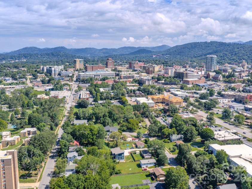 133 Grove Street, Asheville, NC 28801.  MLS# CAR4286313, YatesRealty ID 919. Ariel Shot of house and proximity to downtown