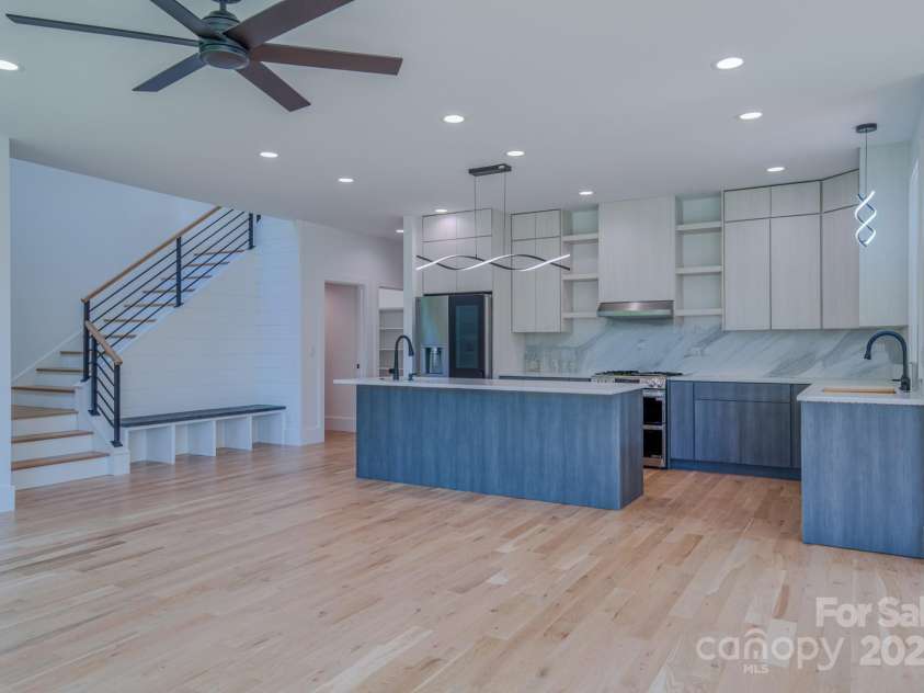 133 Grove Street, Asheville, NC 28801.  MLS# CAR4286313, YatesRealty ID 919. Kitchen Backsplash has been edited for inspiration