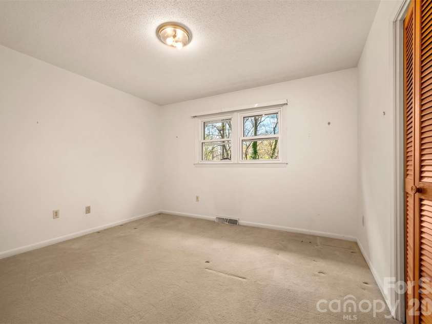 215 Windover Drive, Forest City, NC 28043.  MLS# CAR4362874, YatesRealty ID 9191. Bedroom