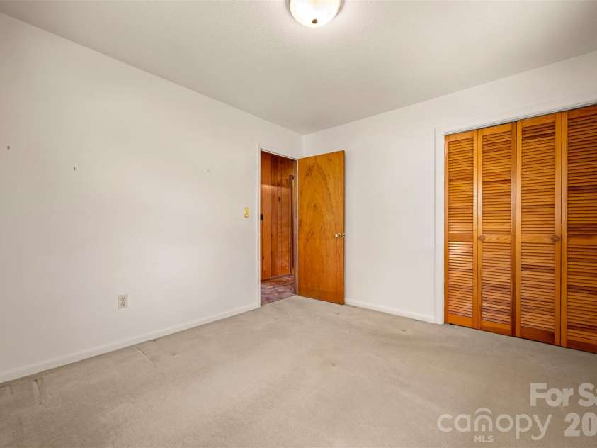 215 Windover Drive, Forest City, NC 28043.  MLS# CAR4362874, YatesRealty ID 9191. Bedroom