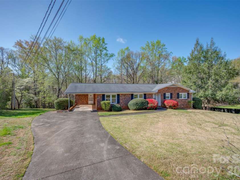 215 Windover Drive, Forest City, NC 28043.  MLS# CAR4362874, YatesRealty ID 9191. Front of Home
