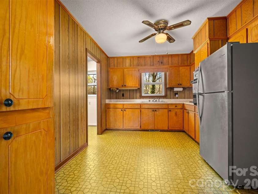 215 Windover Drive, Forest City, NC 28043.  MLS# CAR4362874, YatesRealty ID 9191. Kitchen