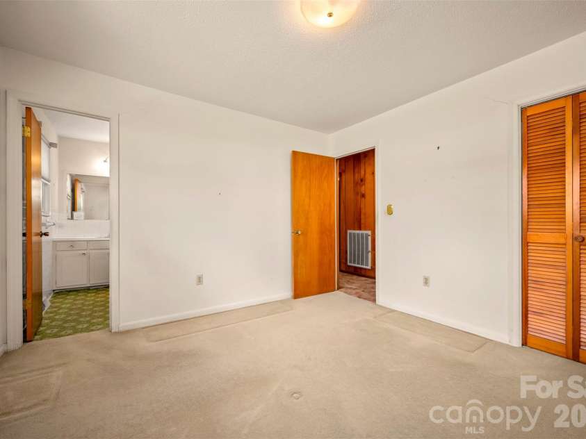 215 Windover Drive, Forest City, NC 28043.  MLS# CAR4362874, YatesRealty ID 9191. Primary Bedroom