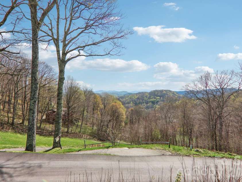 210 Spring Valley Drive, Mars Hill, NC 28754.  MLS# CAR4337752, YatesRealty ID 9192. 