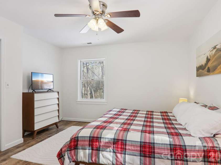 210 Spring Valley Drive, Mars Hill, NC 28754.  MLS# CAR4337752, YatesRealty ID 9192. Main level primary suite