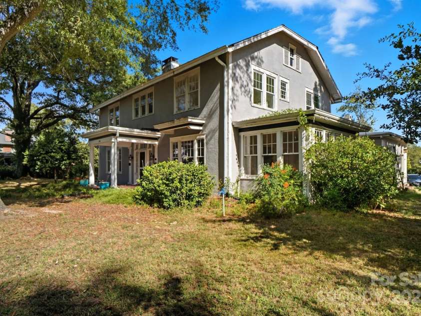 504 York Street, Gastonia, NC 28052.  MLS# CAR4313716, YatesRealty ID 9193. 