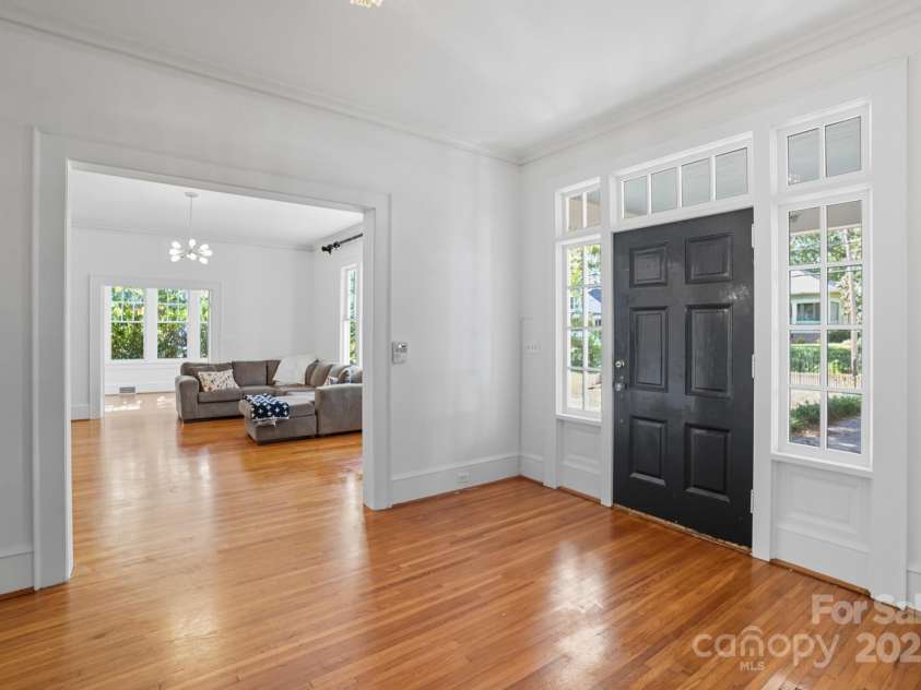 504 York Street, Gastonia, NC 28052.  MLS# CAR4313716, YatesRealty ID 9193. 