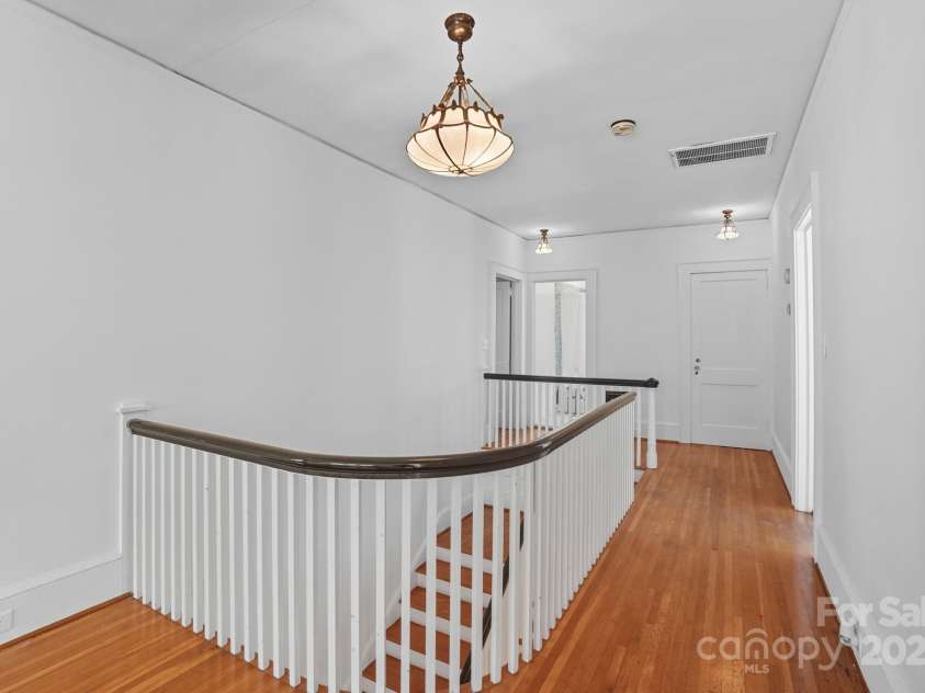 504 York Street, Gastonia, NC 28052.  MLS# CAR4313716, YatesRealty ID 9193. 