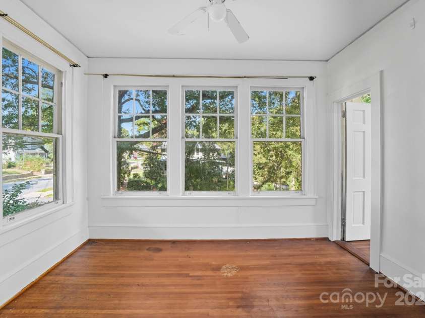 504 York Street, Gastonia, NC 28052.  MLS# CAR4313716, YatesRealty ID 9193. 