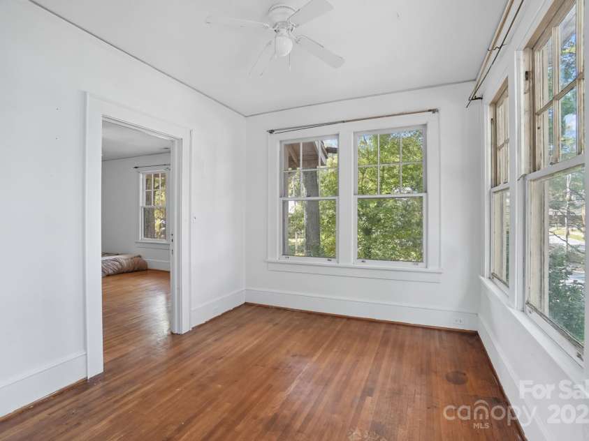 504 York Street, Gastonia, NC 28052.  MLS# CAR4313716, YatesRealty ID 9193. 