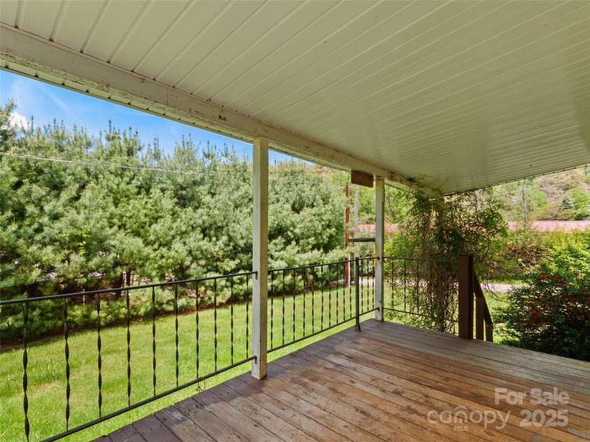 1446 Camp Branch Road, Waynesville, NC 28786.  MLS# CAR4253159, YatesRealty ID 9194. 