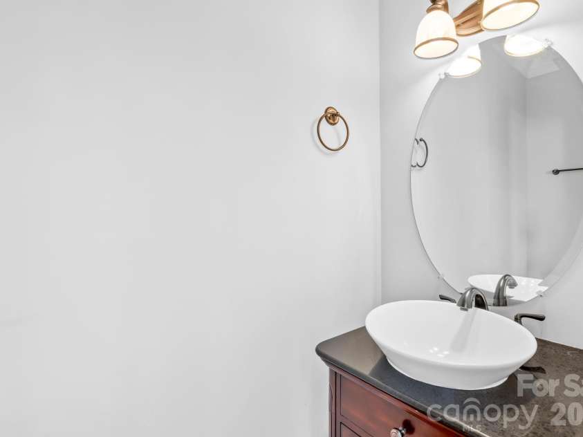 605 Village Main Circle, Davidson, NC 28036.  MLS# CAR4364867, YatesRealty ID 9194. 