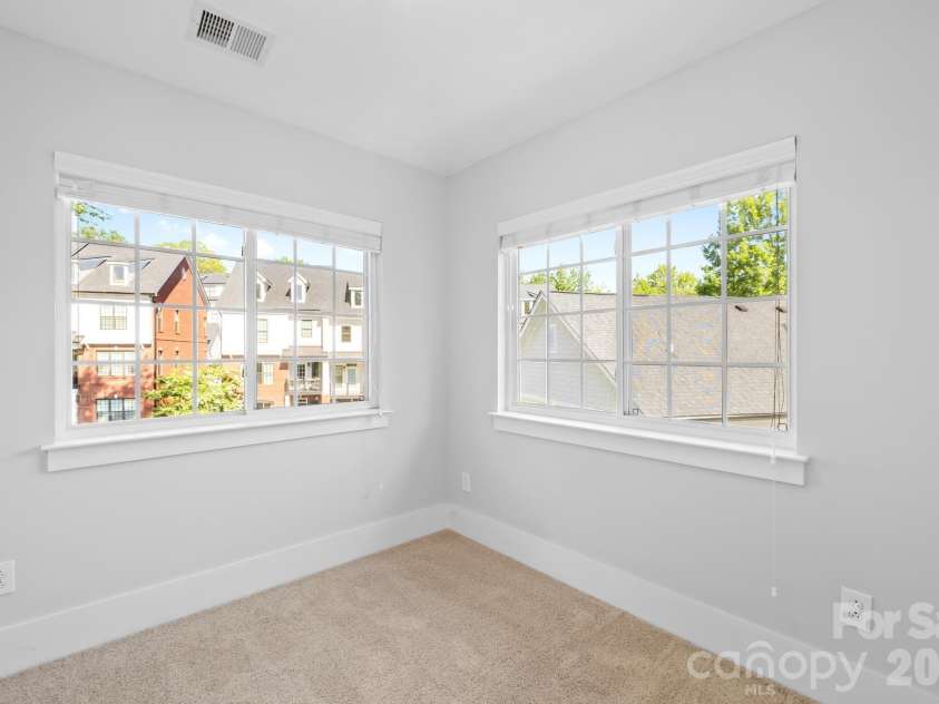 605 Village Main Circle, Davidson, NC 28036.  MLS# CAR4364867, YatesRealty ID 9194. 