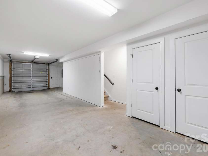 605 Village Main Circle, Davidson, NC 28036.  MLS# CAR4364867, YatesRealty ID 9194. 