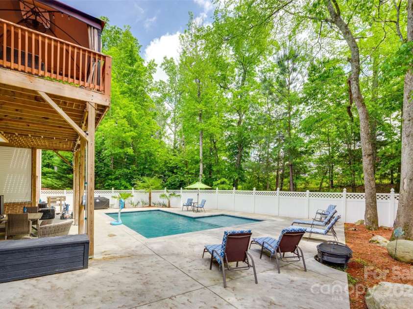 1342 Crown Ridge Drive, Fort Mill, SC 29708.  MLS# CAR4251676, YatesRealty ID 9199. 