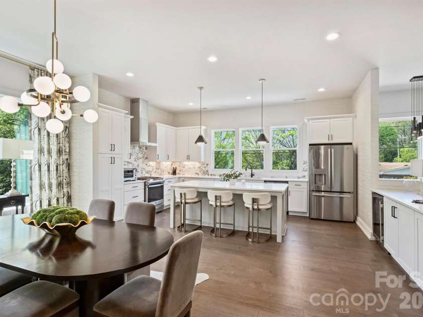 1500 Hawthorne Lane, Charlotte, NC 28205.  MLS# CAR4364740, YatesRealty ID 9199. 