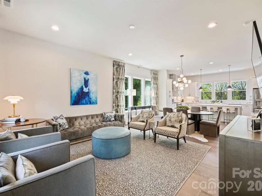 1500 Hawthorne Lane, Charlotte, NC 28205.  MLS# CAR4364740, YatesRealty ID 9199. 