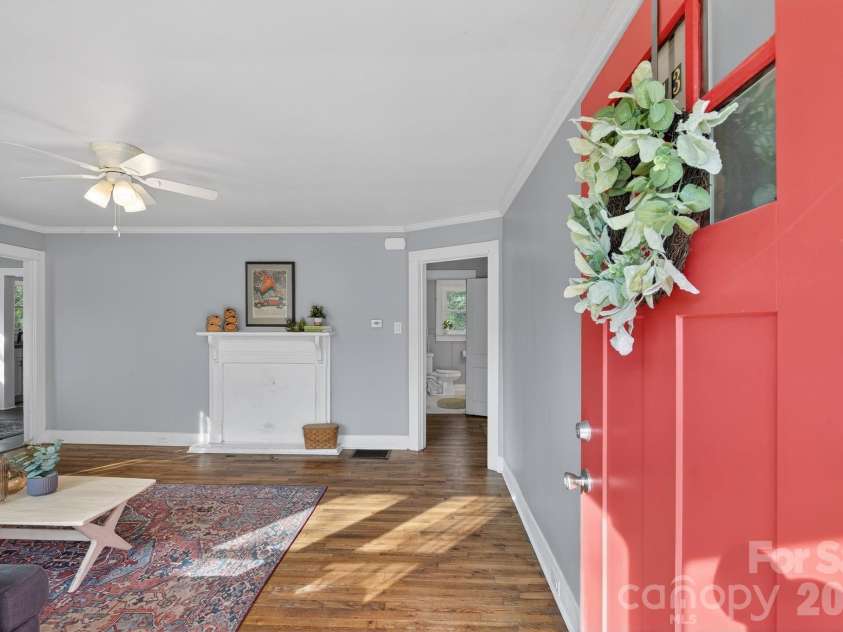 713 Prospect Street, Lenoir, NC 28645.  MLS# CAR4366219, YatesRealty ID 9201. 