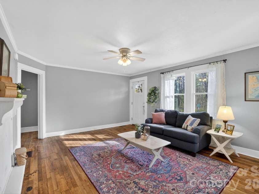 713 Prospect Street, Lenoir, NC 28645.  MLS# CAR4366219, YatesRealty ID 9201. 