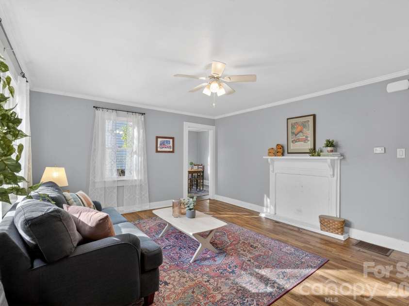 713 Prospect Street, Lenoir, NC 28645.  MLS# CAR4366219, YatesRealty ID 9201. 