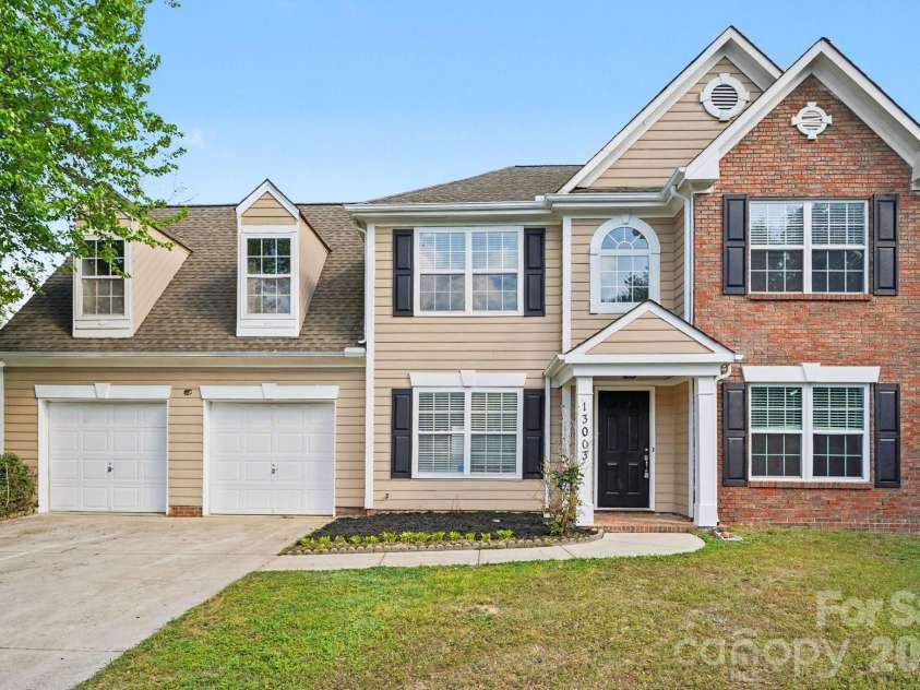 13003 Shannon Park Lane, Charlotte, NC 28273.  MLS# CAR4366014, YatesRealty ID 9203. 